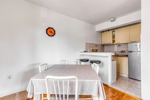 One-Bedroom Apartment in Budva – Sea View — photo 15